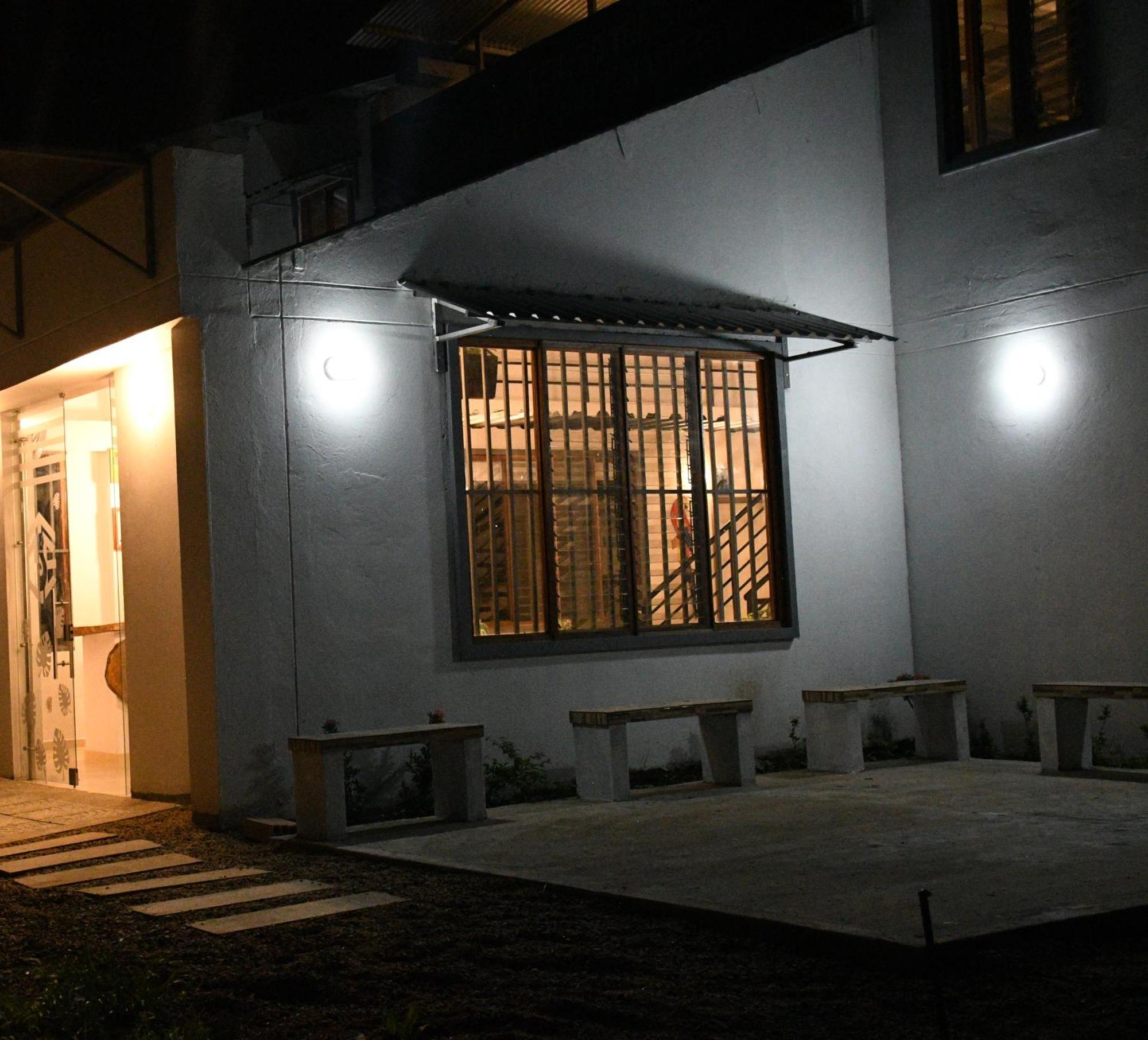 Cruz Roja - Turismo Solimoes Leticia Exterior foto